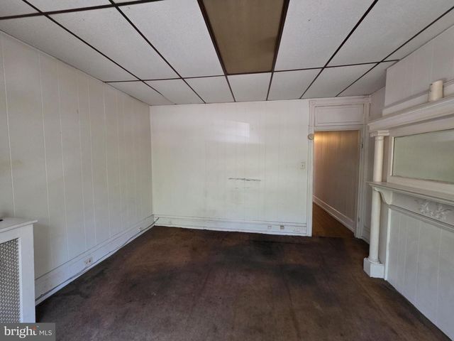 5828 W GIRARD AVE, Philadelphia, PA 19131