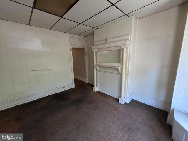5828 W GIRARD AVE, Philadelphia, PA 19131