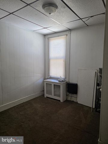 5828 W GIRARD AVE, Philadelphia, PA 19131