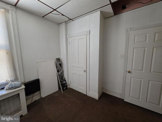 5828 W GIRARD AVE, Philadelphia, PA 19131