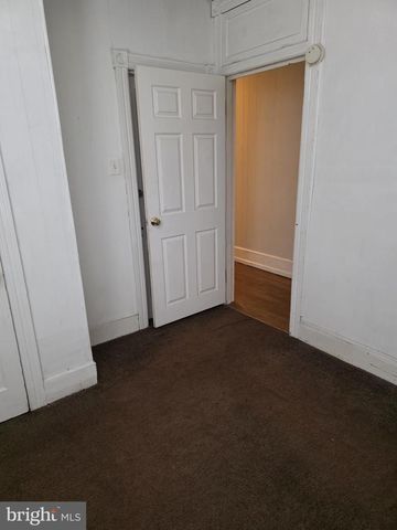 5828 W GIRARD AVE, Philadelphia, PA 19131
