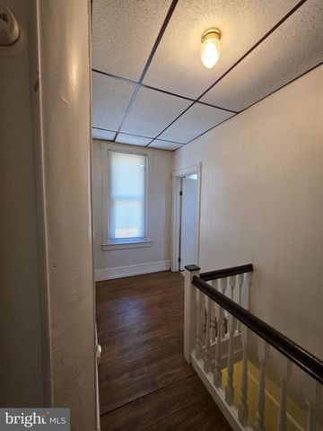 5828 W GIRARD AVE, Philadelphia, PA 19131