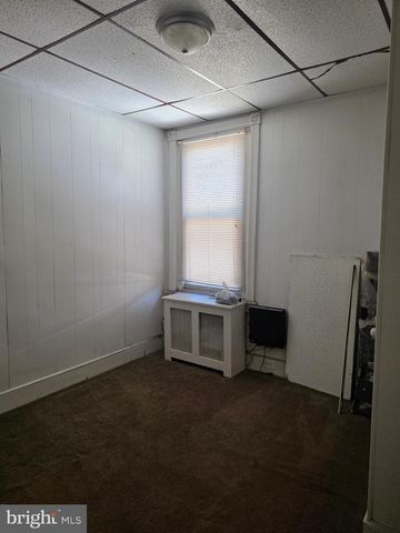 5828 W GIRARD AVE, Philadelphia, PA 19131