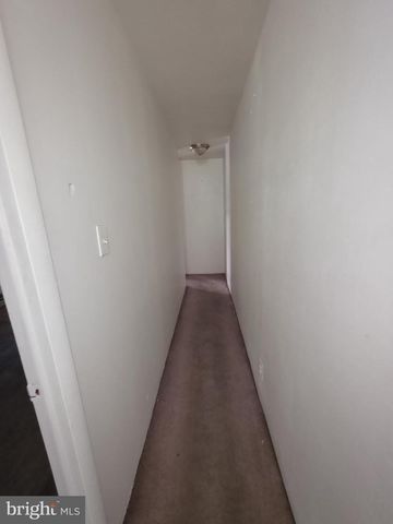 5828 W GIRARD AVE, Philadelphia, PA 19131