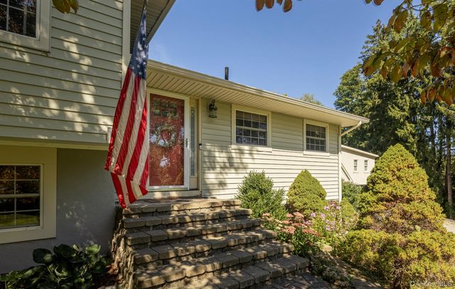 163 Horseshoe Road, Millbrook, NY 12545