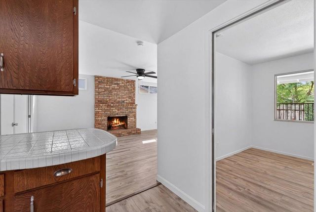 1820 Rockford Ave, Modesto, CA 95355