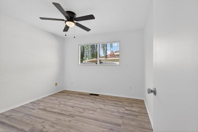 1820 Rockford Ave, Modesto, CA 95355