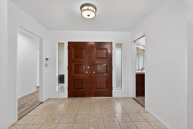 1820 Rockford Ave, Modesto, CA 95355