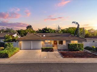 1820 Rockford Ave, Modesto, CA 95355