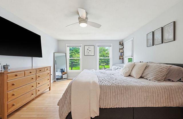 22 Diane Dr, Medway, MA 02053