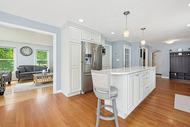 22 Diane Dr, Medway, MA 02053
