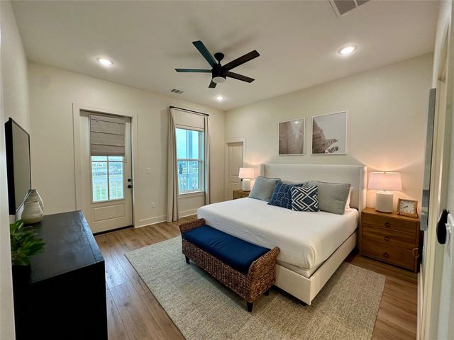 2503 103rd Street, Galveston, TX 77554