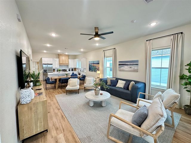 2503 103rd Street, Galveston, TX 77554