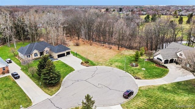 9519 Country Club Lane, Davison, MI 48423