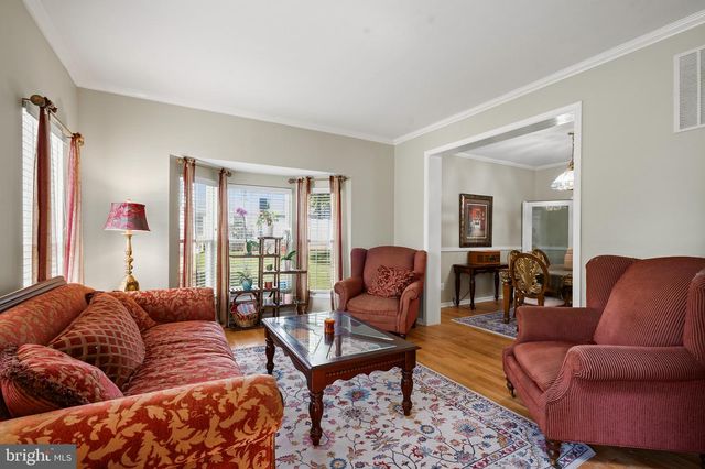 14300 GRAINERY RD, Centreville, VA 20121