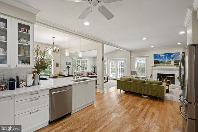 14300 GRAINERY RD, Centreville, VA 20121