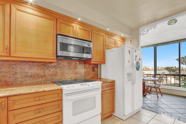 1648 Jupiter Cove Drive 214, Jupiter, FL 33469