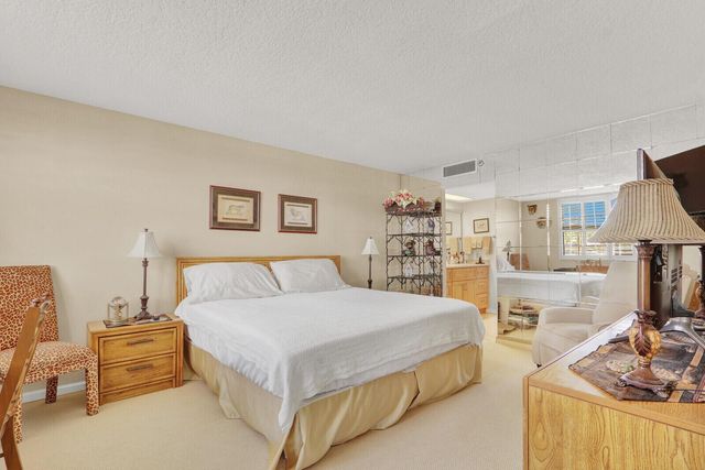 1648 Jupiter Cove Drive 214, Jupiter, FL 33469