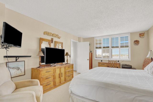 1648 Jupiter Cove Drive 214, Jupiter, FL 33469