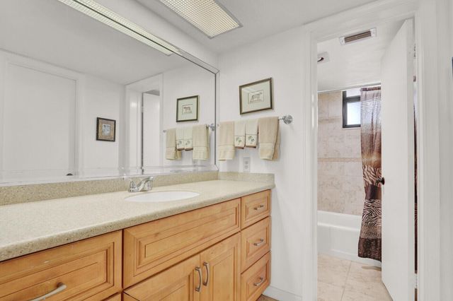 1648 Jupiter Cove Drive 214, Jupiter, FL 33469