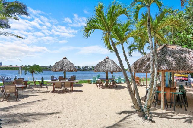 1648 Jupiter Cove Drive 214, Jupiter, FL 33469
