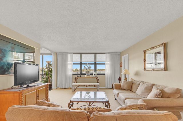1648 Jupiter Cove Drive 214, Jupiter, FL 33469