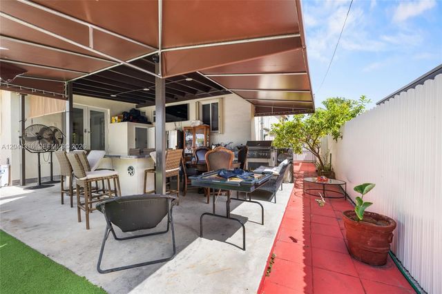 8330 SW 25th St, Miami, FL 33155