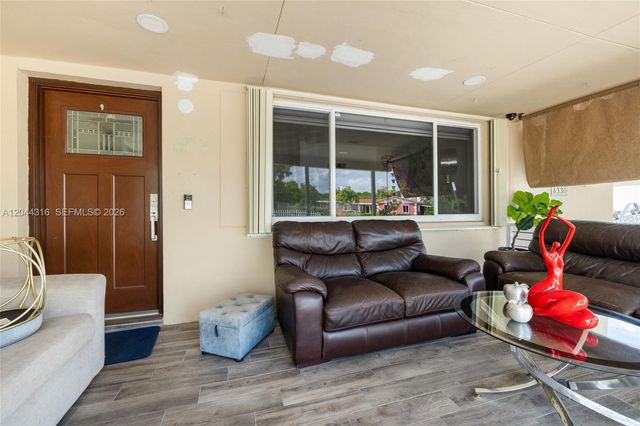 8330 SW 25th St, Miami, FL 33155