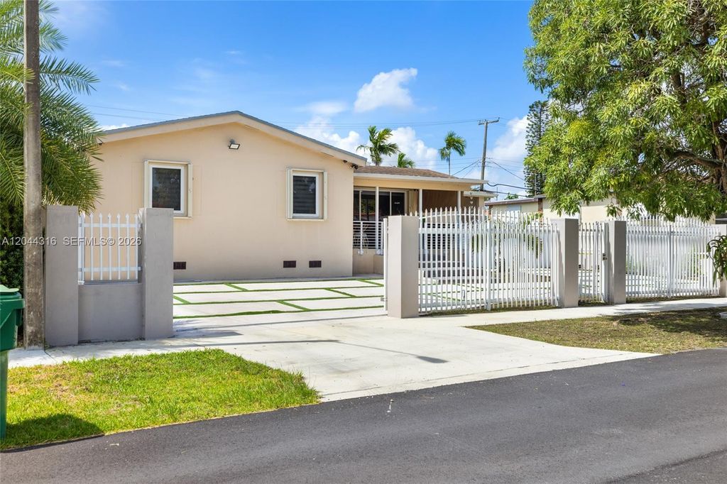 Image 2 of property listing at 8330 SW 25th St, Miami, FL 33155