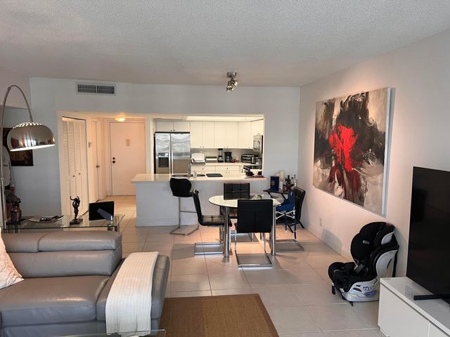 5100 N Ocean Blvd Apt 1701, Lauderdale By The Sea, FL 33308
