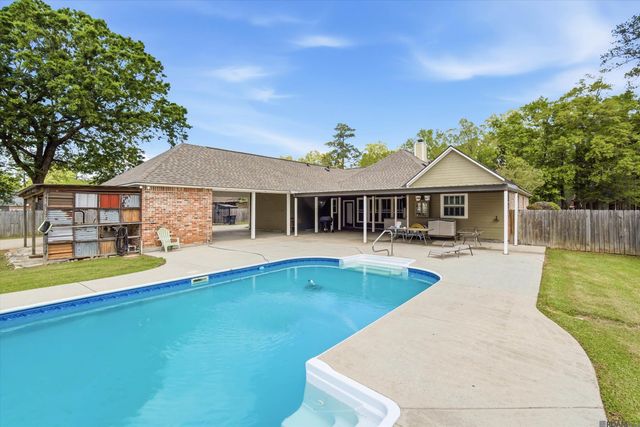 18248 Magnolia Bend Rd, Greenwell Springs, LA 70739