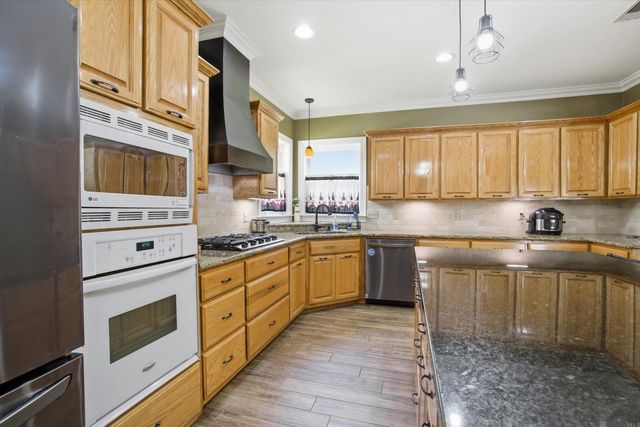 18248 Magnolia Bend Rd, Greenwell Springs, LA 70739