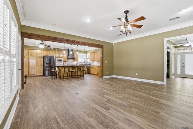 18248 Magnolia Bend Rd, Greenwell Springs, LA 70739