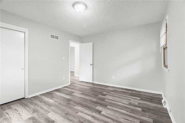 18903 E 19th Terrace, Independence, MO 64058