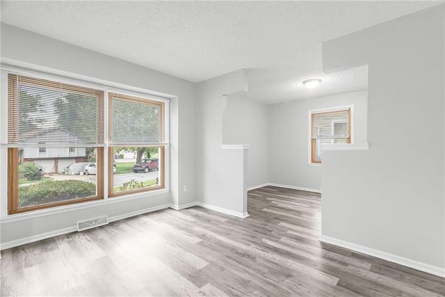 18903 E 19th Terrace, Independence, MO 64058