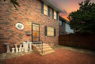 8608 W 84th Street, Overland Park, KS 66212