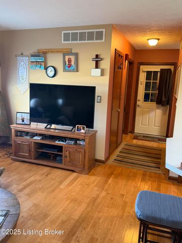 845 DE Brown Rd, Brandenburg, KY 40108