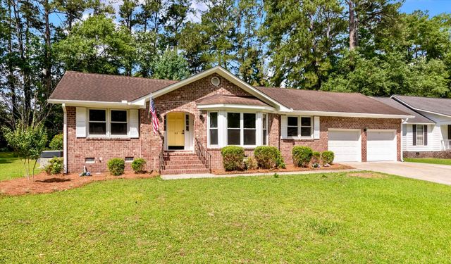 104 Blue Heron Drive, Summerville, SC 29485