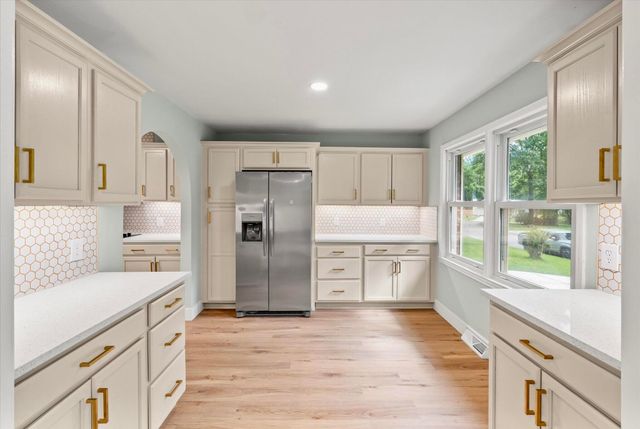 104 Blue Heron Drive, Summerville, SC 29485