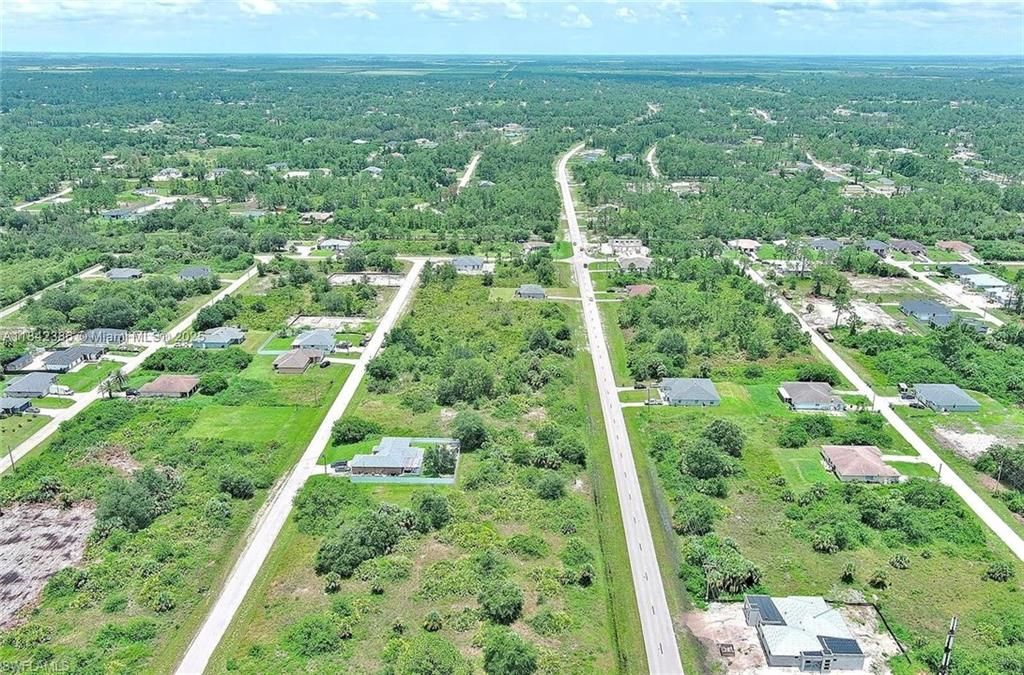 844 Carbon ST E, LEHIGH ACRES, FL 33974 — photo 2