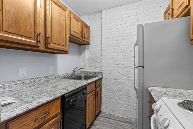 439 Marlborough 32, Boston, MA 02115