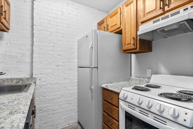 439 Marlborough 32, Boston, MA 02115