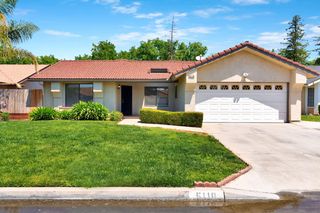 5110 W Kadota Avenue, Fresno, CA 93722
