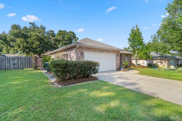 1504 Muirfield Rd, Cantonment, FL 32533