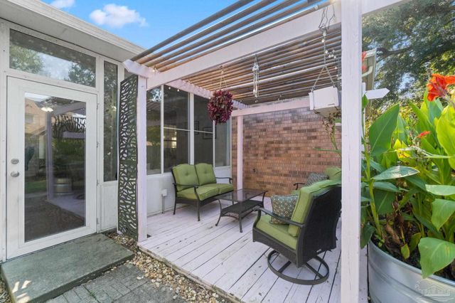 1504 Muirfield Rd, Cantonment, FL 32533