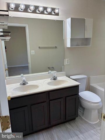 10164 TREE FROG PL, White Plains, MD 20695