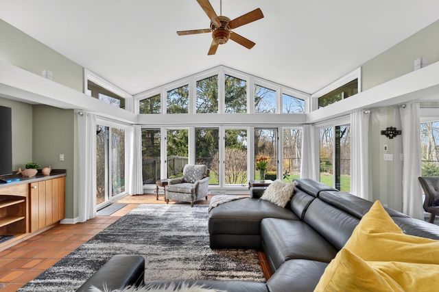 711 Waters Edge ROAD, Racine, WI 53402
