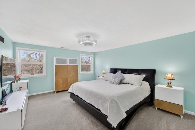 711 Waters Edge ROAD, Racine, WI 53402