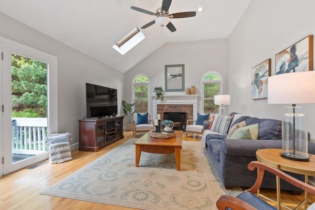 34 Patch Hill Rd, Boxborough, MA 01719