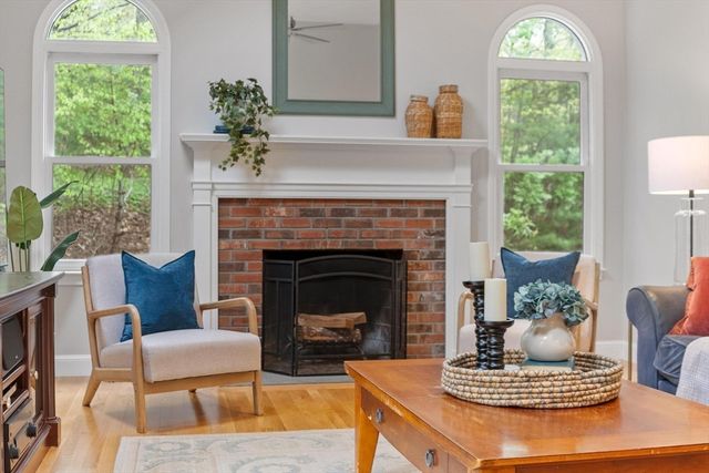 34 Patch Hill Rd, Boxborough, MA 01719